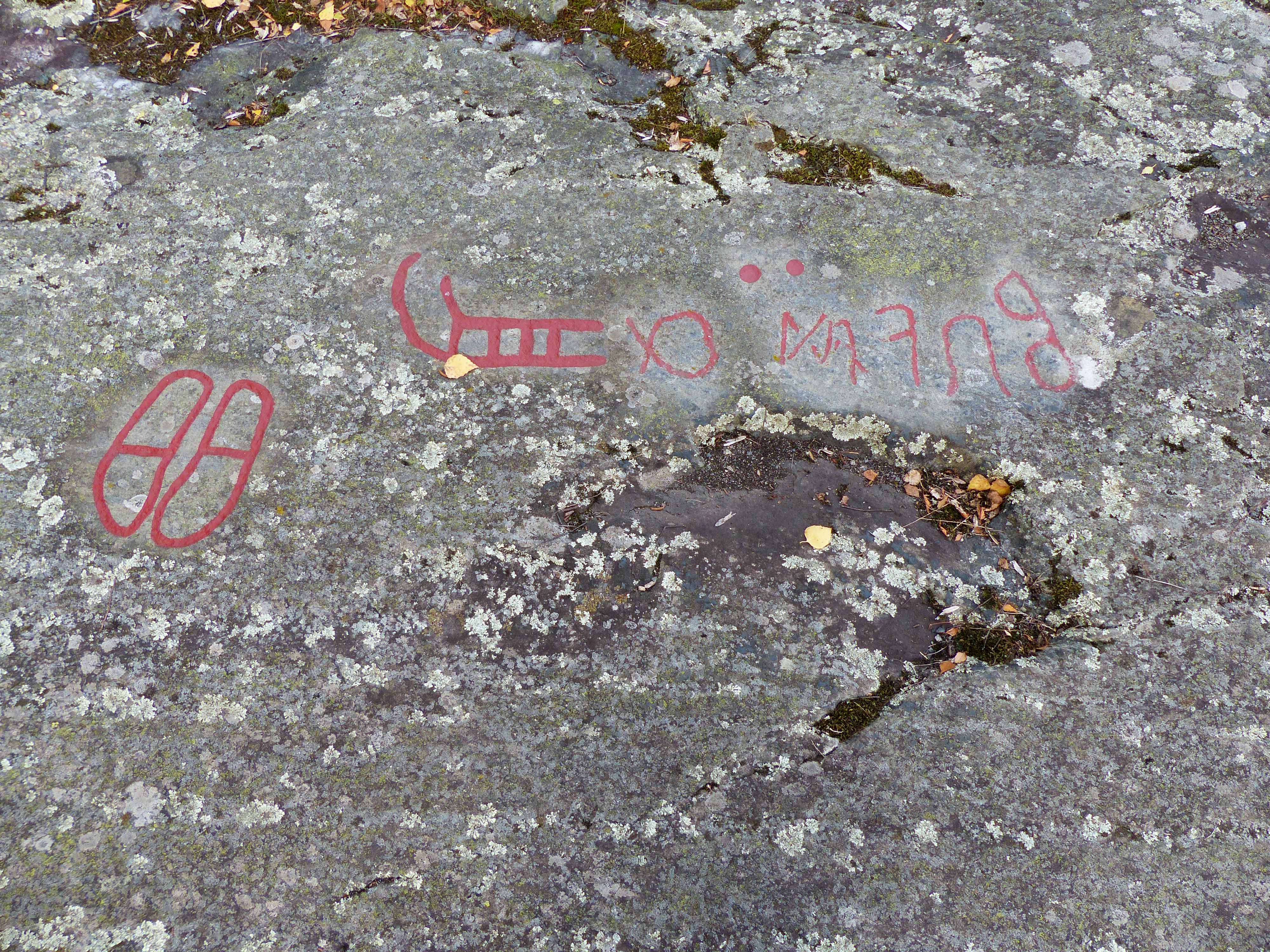 Ospecificerad skepp, Detalj, Målad, Fotsula, Skålgropar älvkvarnar